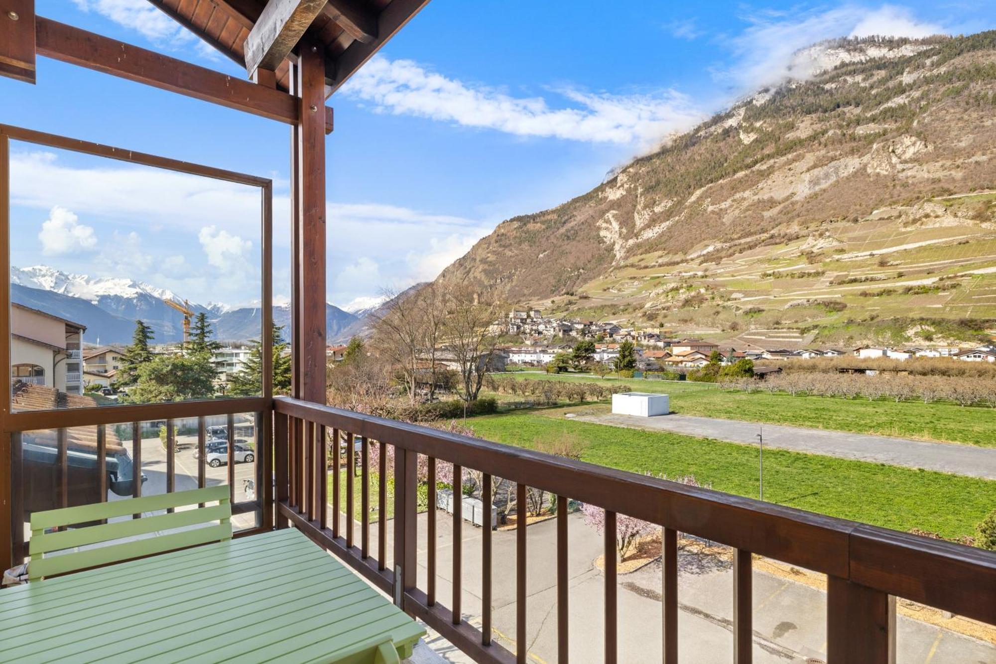 Duplex Cosy Aux Bains De Saillon Apartman Kültér fotó