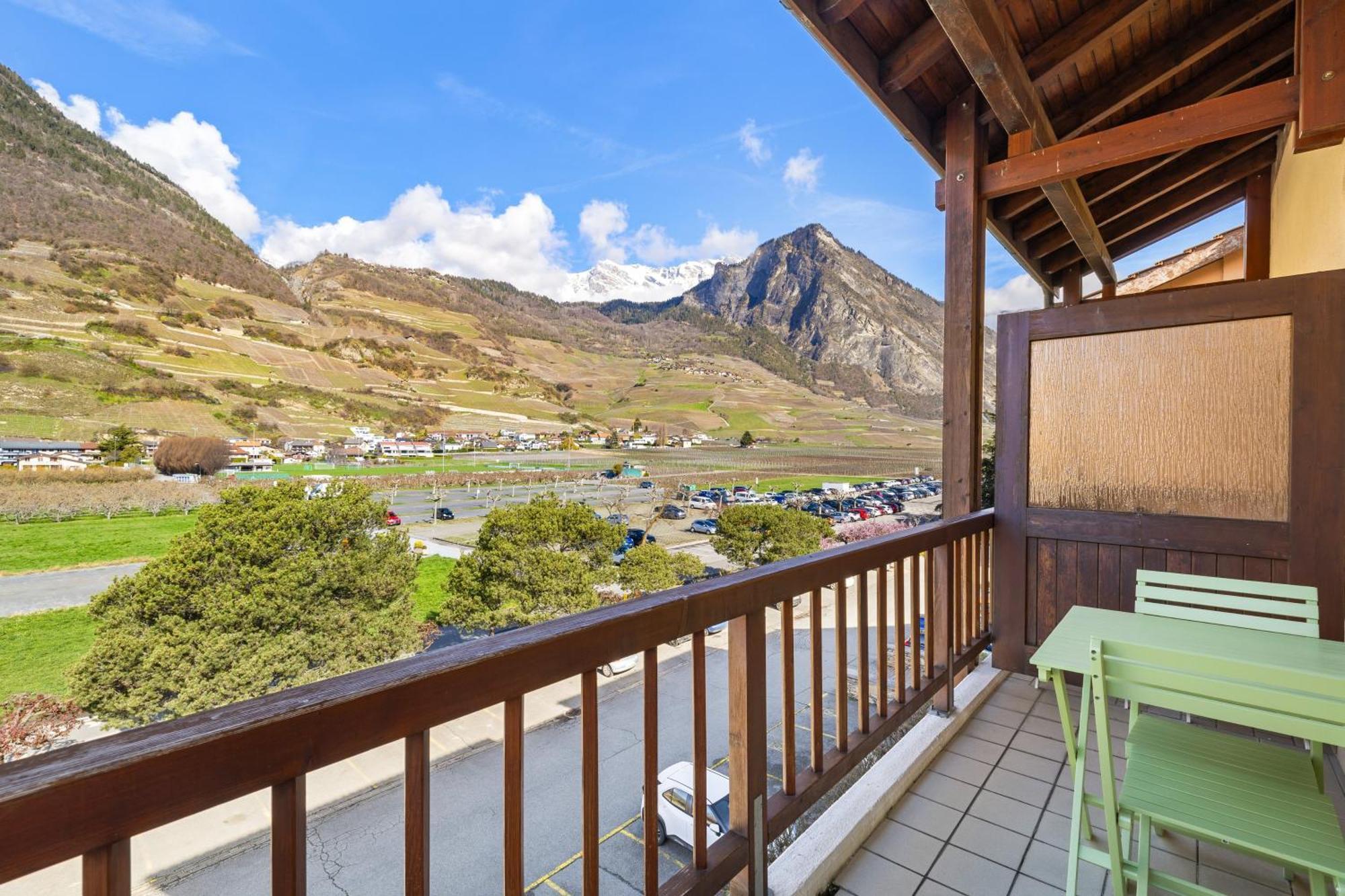 Duplex Cosy Aux Bains De Saillon Apartman Kültér fotó