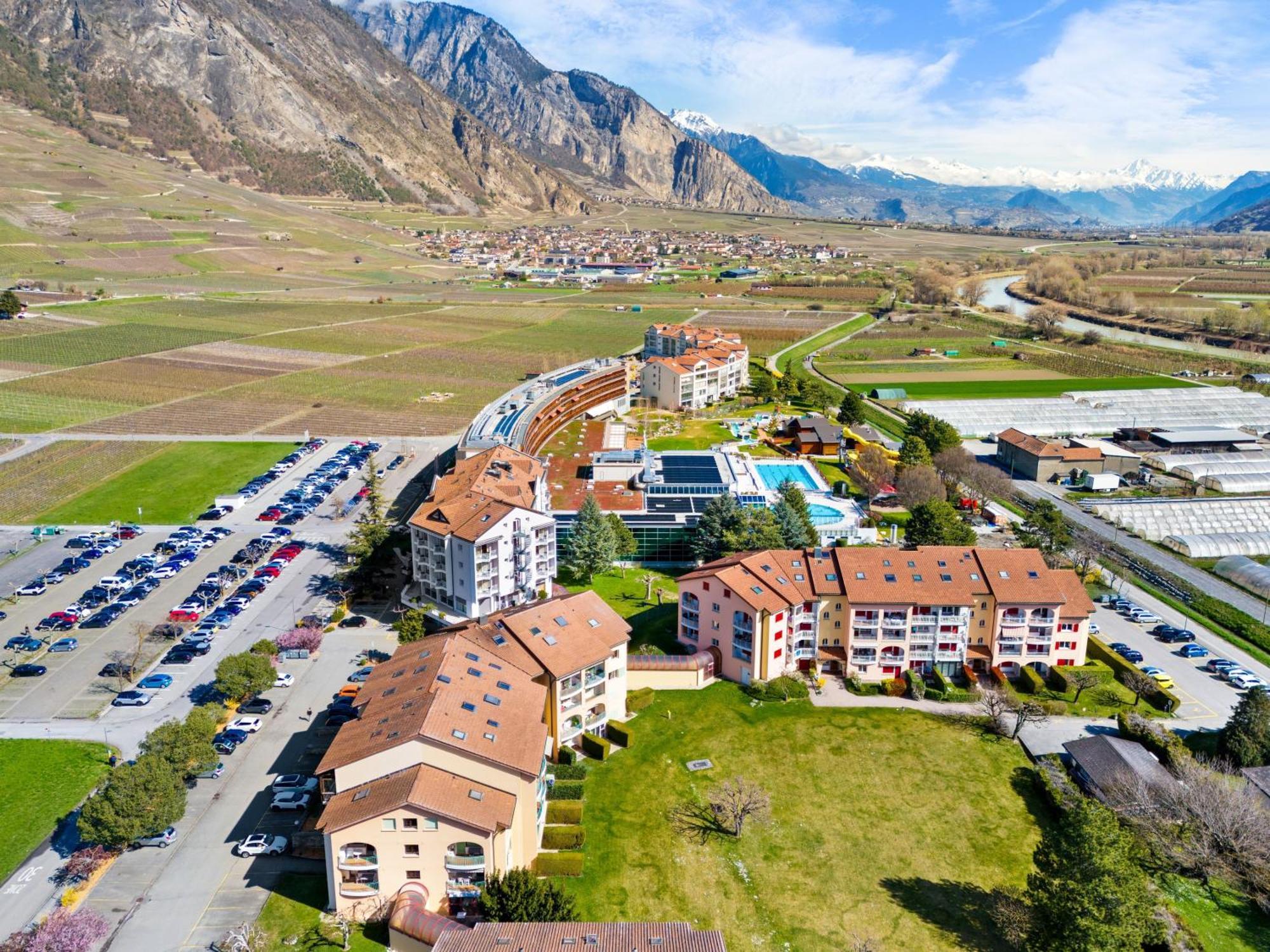 Duplex Cosy Aux Bains De Saillon Apartman Kültér fotó